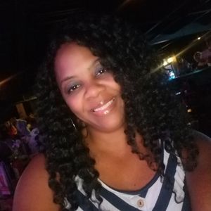 Meet your Posher, Mia